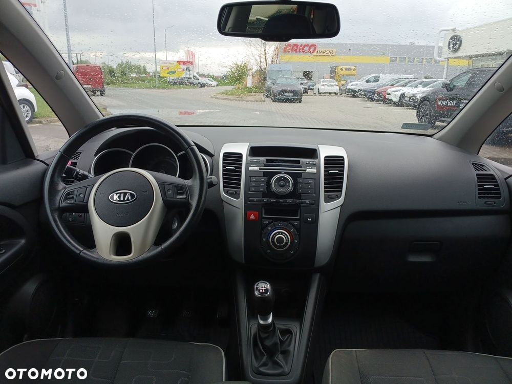 Kia Venga 1.6 M - 11