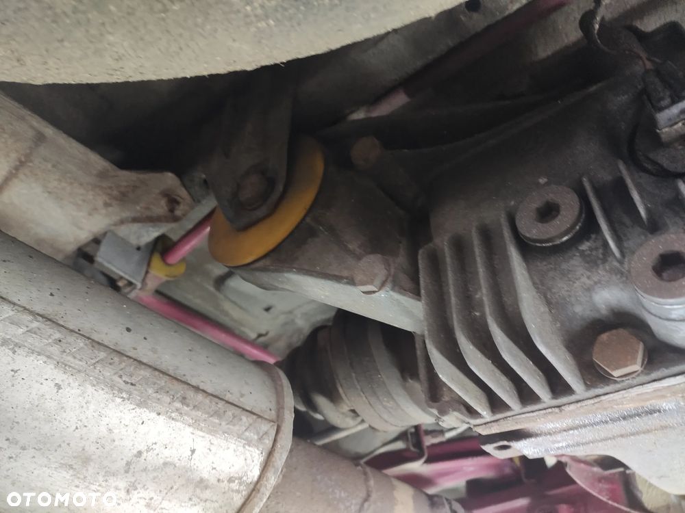 BMW Seria 3 - 16