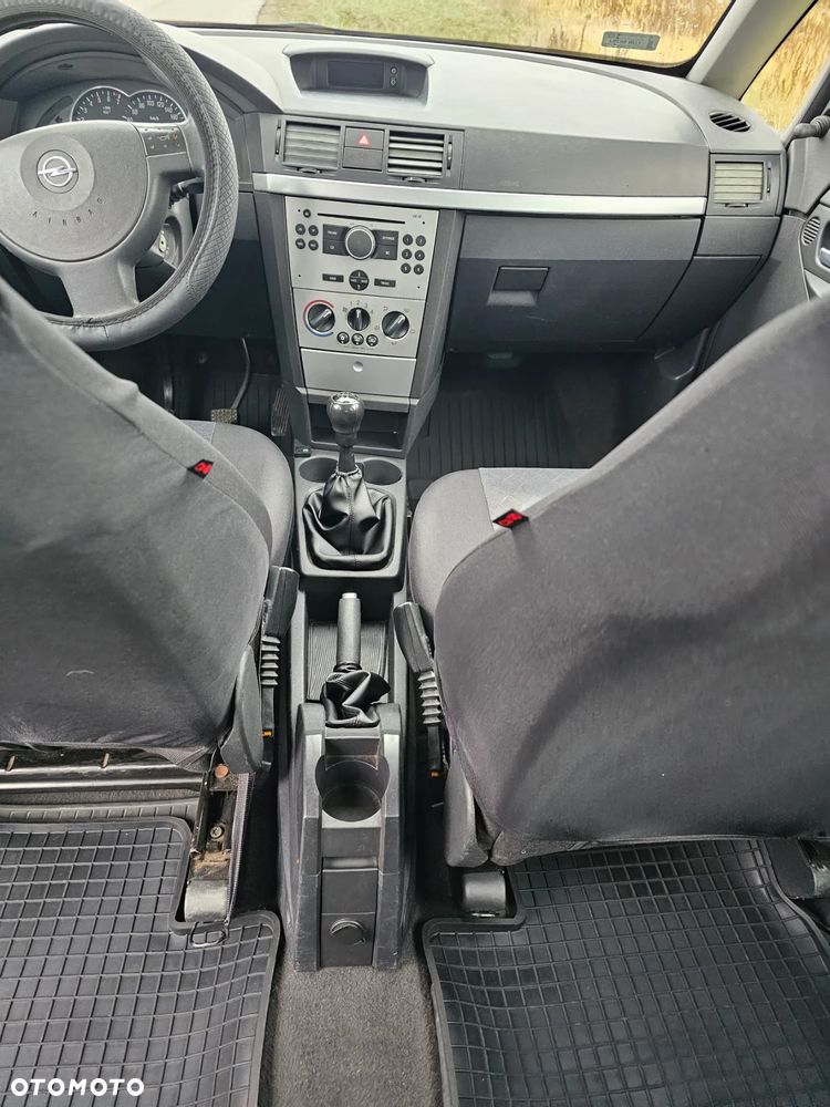 Opel Meriva 1.6 16V (Essentia) - 26