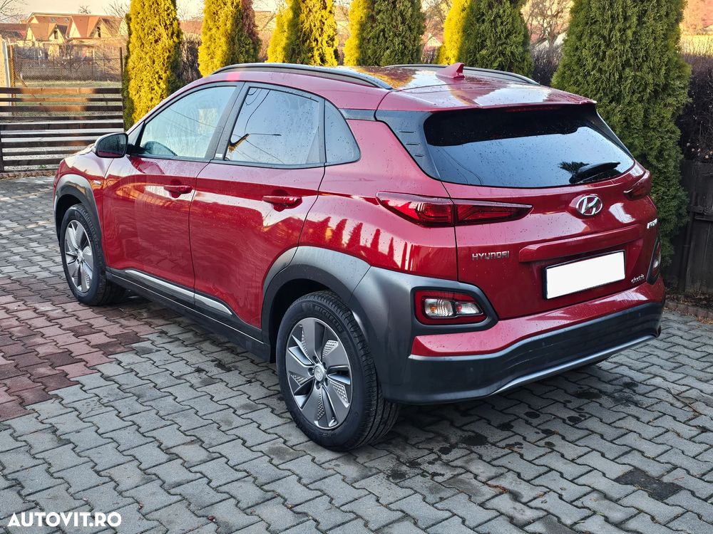 Hyundai KONA - 3