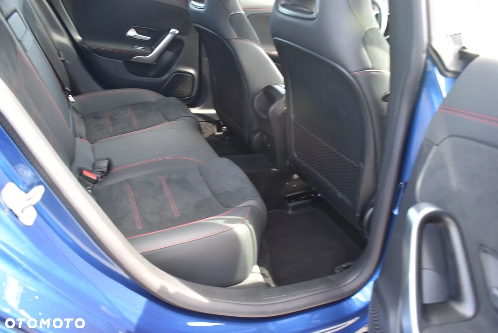 Mercedes-Benz CLA 200 mHEV 7G-DCT - 14