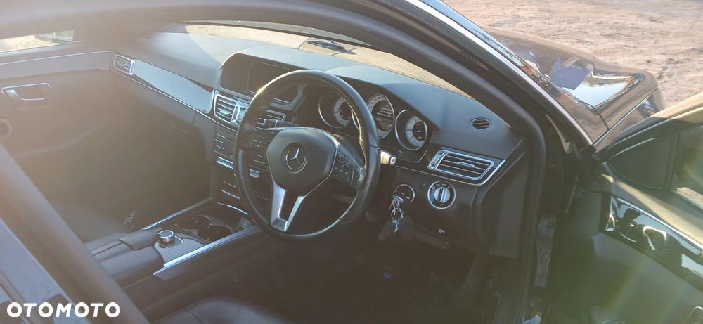 Mercedes-Benz Klasa E 220 CDI DPF BlueEFFICIENCY 7G-TRONIC Avantgarde - 7