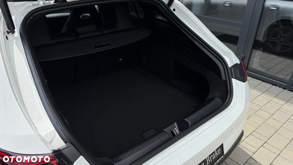 Mercedes-Benz CLA 200 AMG Line 7G-DCT - 14