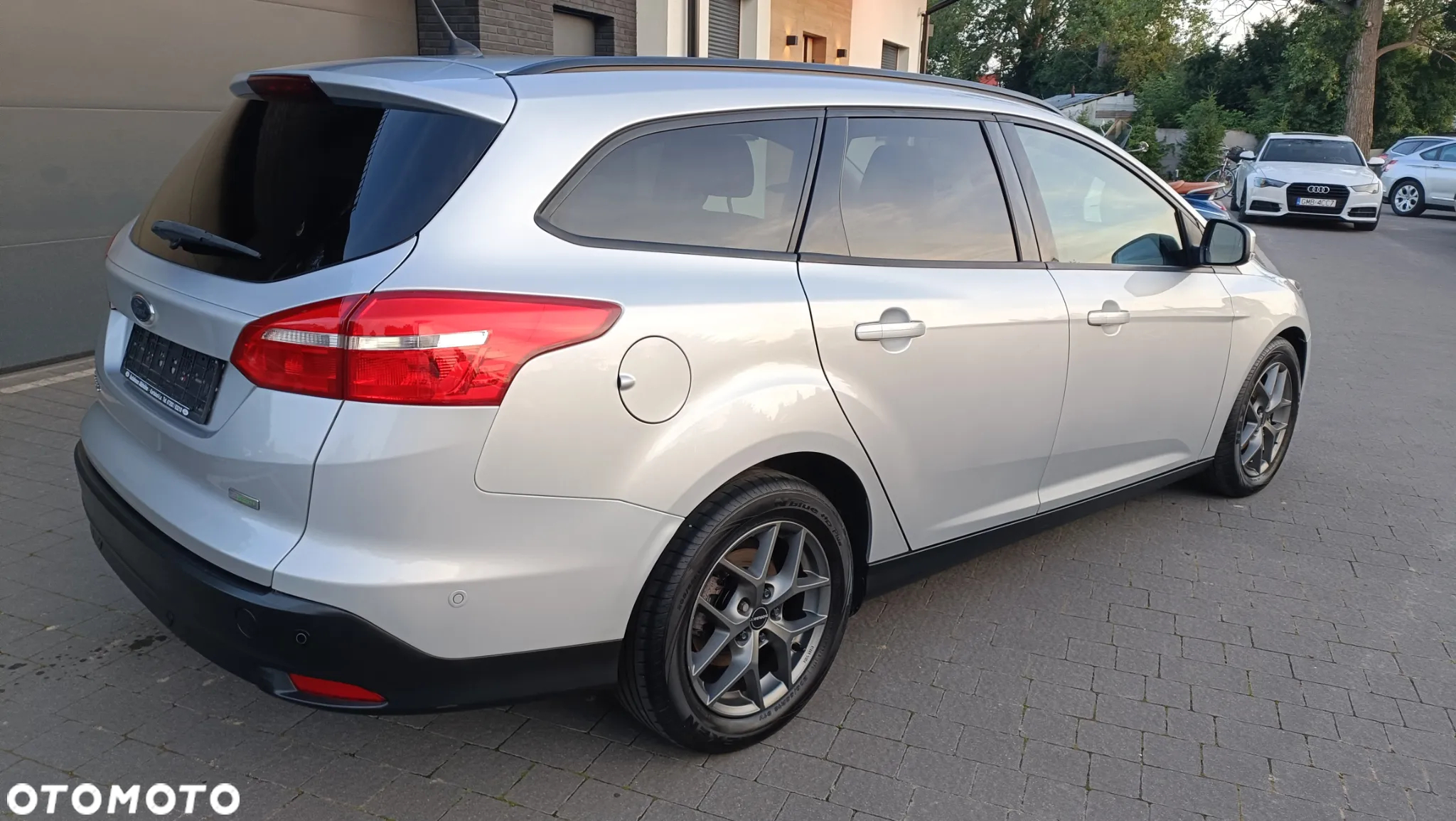 Ford Focus 1.0 EcoBoost Ambiente - 11