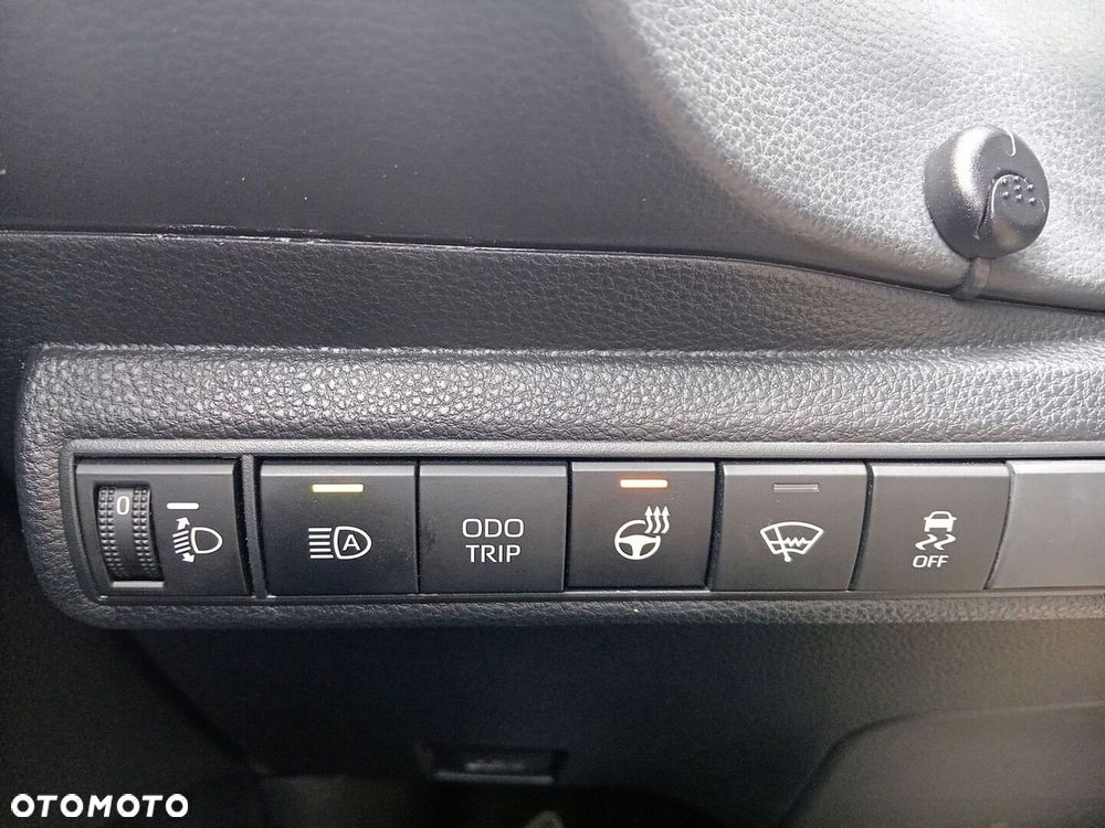 Toyota Corolla 1.8 Hybrid GR Sport - 22