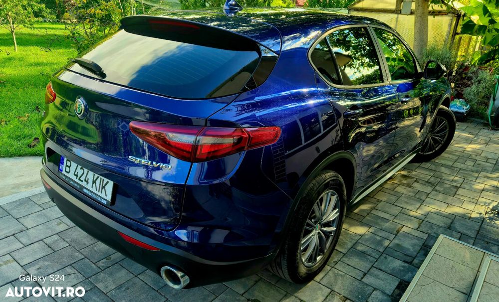 Alfa Romeo Stelvio 2.2 Diesel 16V AT8-Q4 Executive - 4
