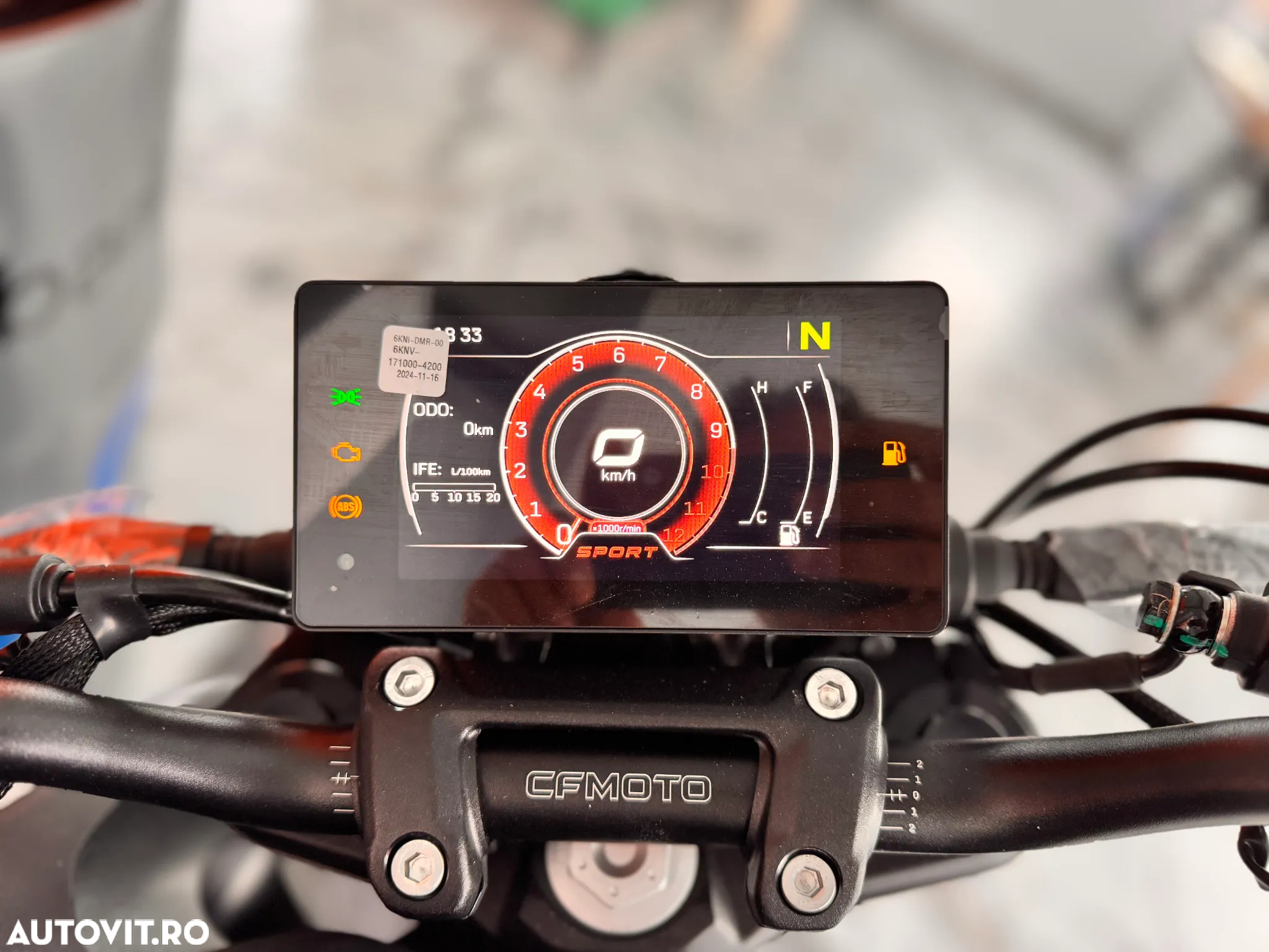CF Moto 300NK ABS - 6