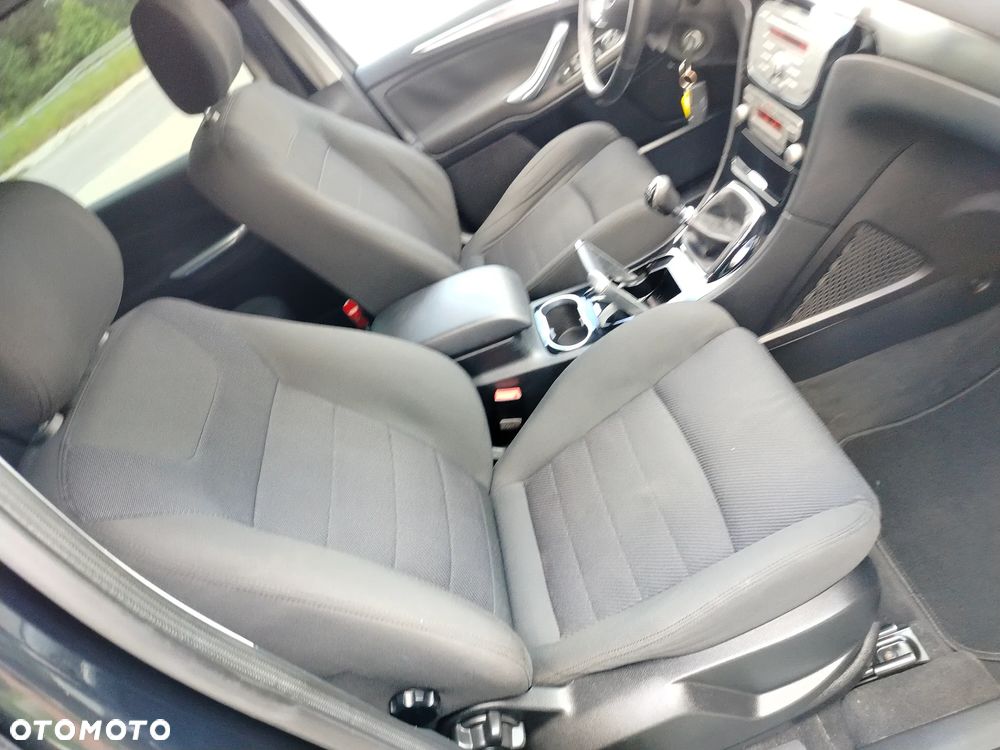 Ford S-Max 2.0 TDCi DPF Business Edition - 23