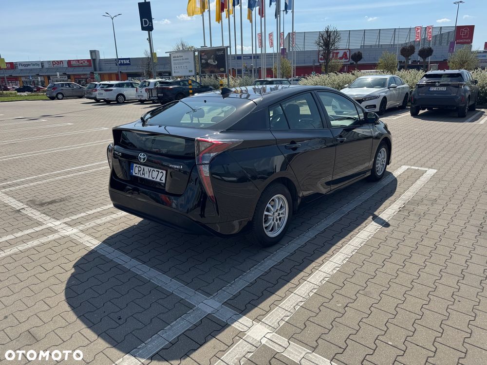 Toyota Prius Hybrid - 5