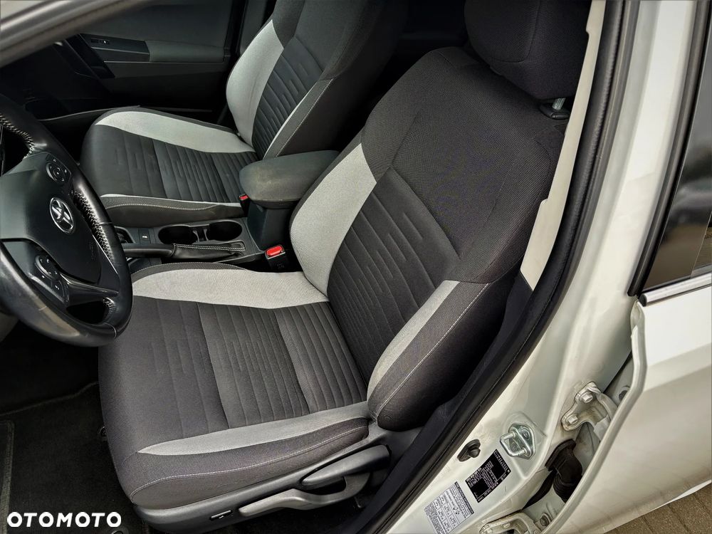Toyota Auris 1.6 Premium - 10