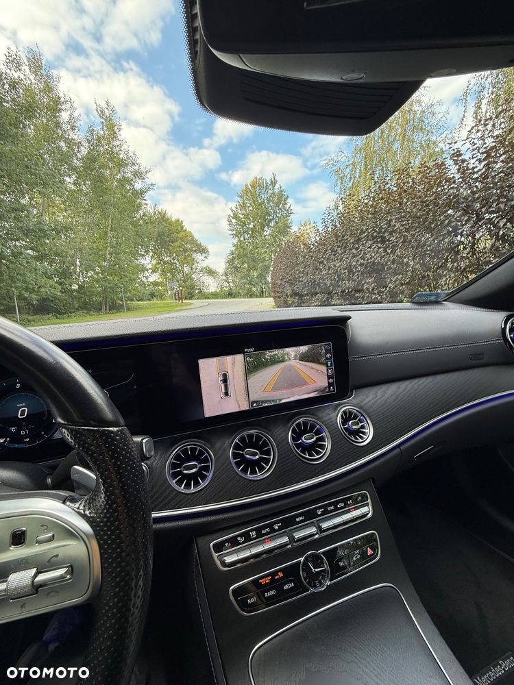 Mercedes-Benz Klasa E 220 d Coupe 4-Matic 9G-TRONIC - 10