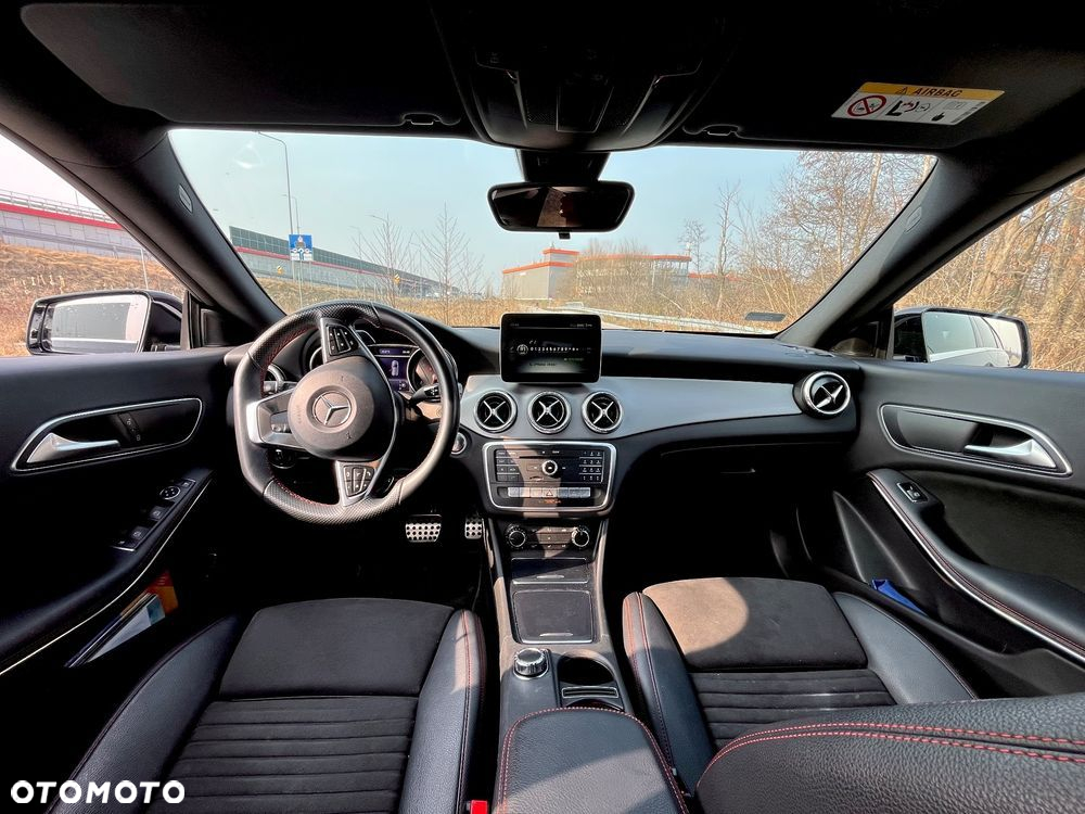 Mercedes-Benz CLA 200 7G-DCT AMG Line - 9