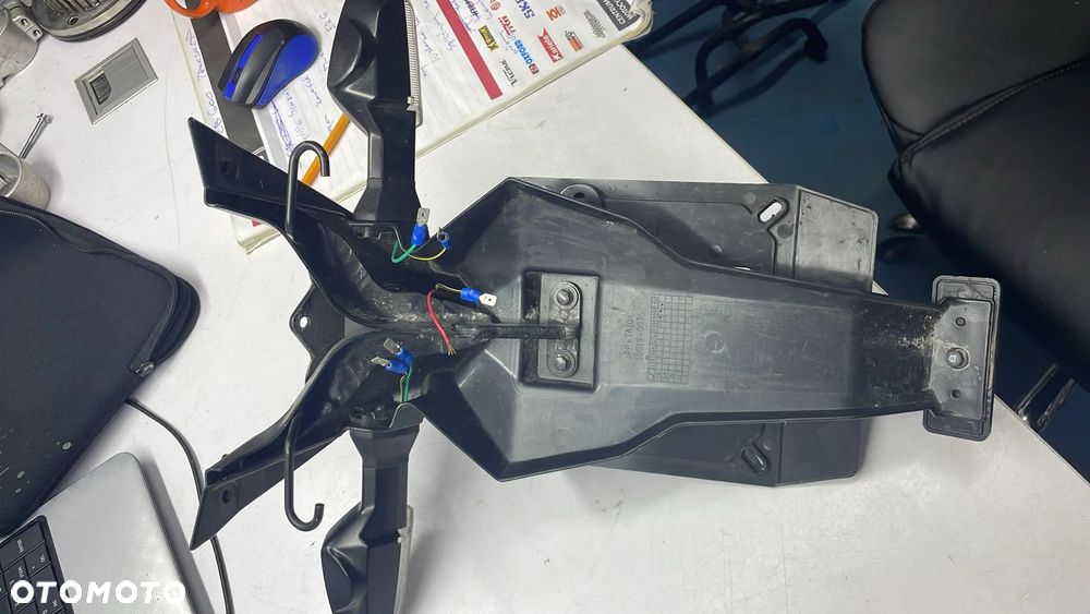 Mocowanie tablicy ogon z kierunkowskazami KAWASAKI - 2