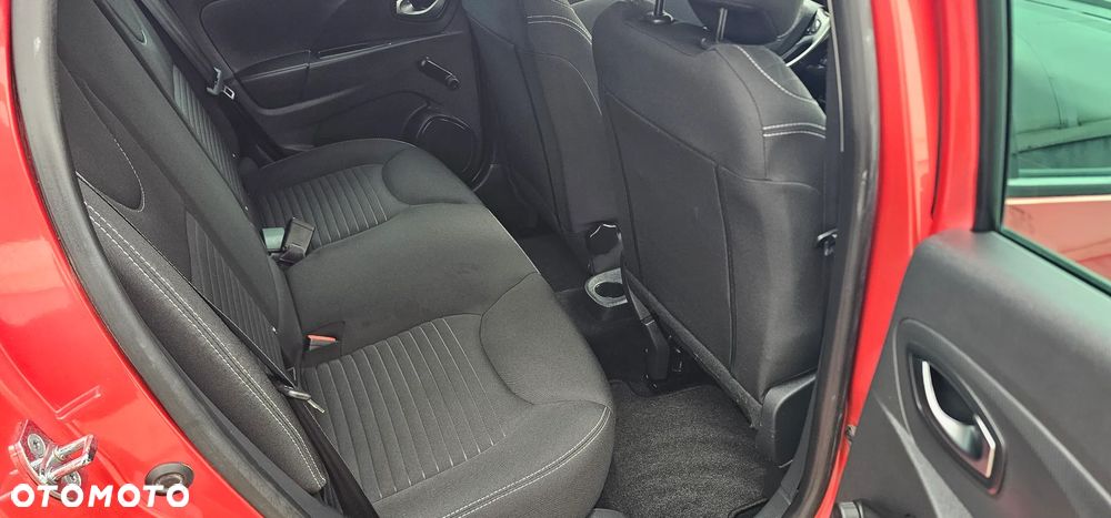 Renault Clio - 11