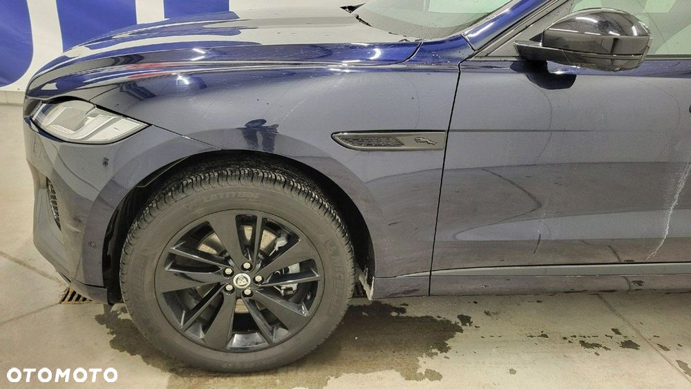 Jaguar F-Pace - 11