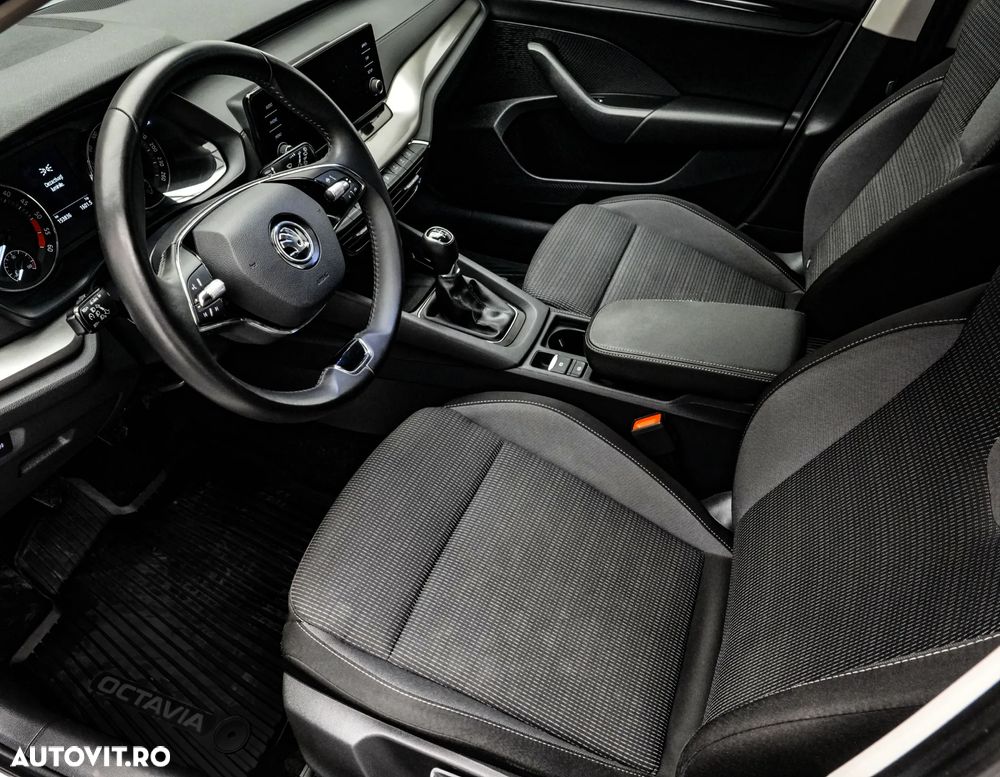 Skoda Octavia 2.0 TDI Style - 12