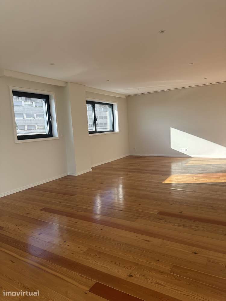 Arrenda-se Apartamento T3 – Edifício Tulipa | Centro da Maia - Grande imagem: 5/23