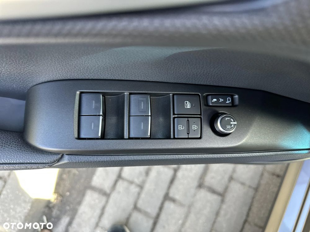 Toyota Camry 2.5 Hybrid Dynamic Force Comfort e-CVT - 25