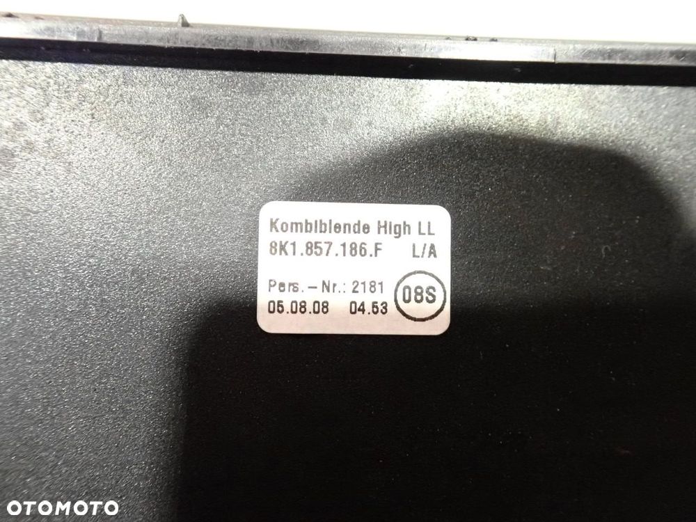 RAMKA WYŚWIETLACZA AUDI A4 B8 - 4