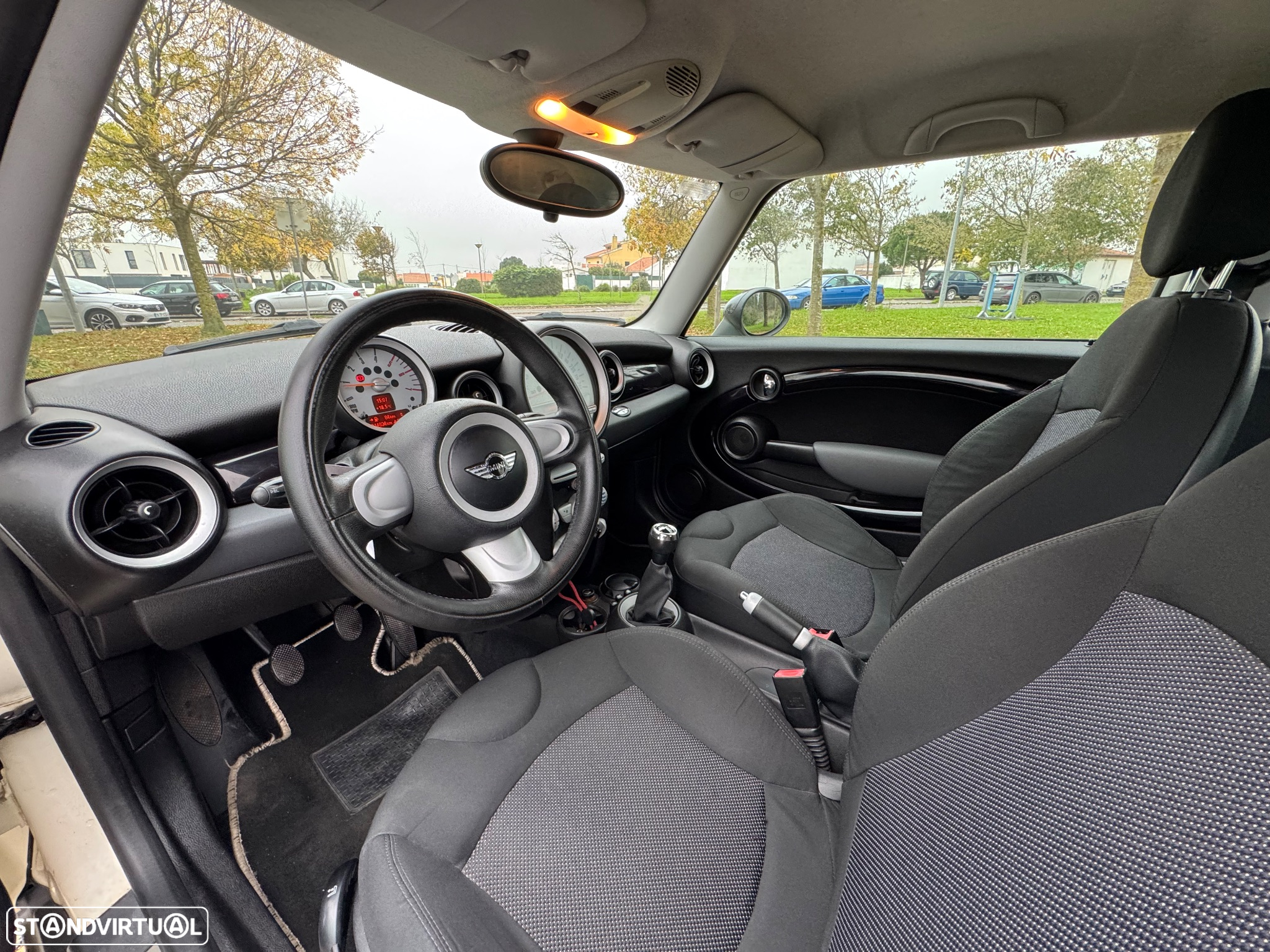 MINI 3 Portas Cooper D - 7