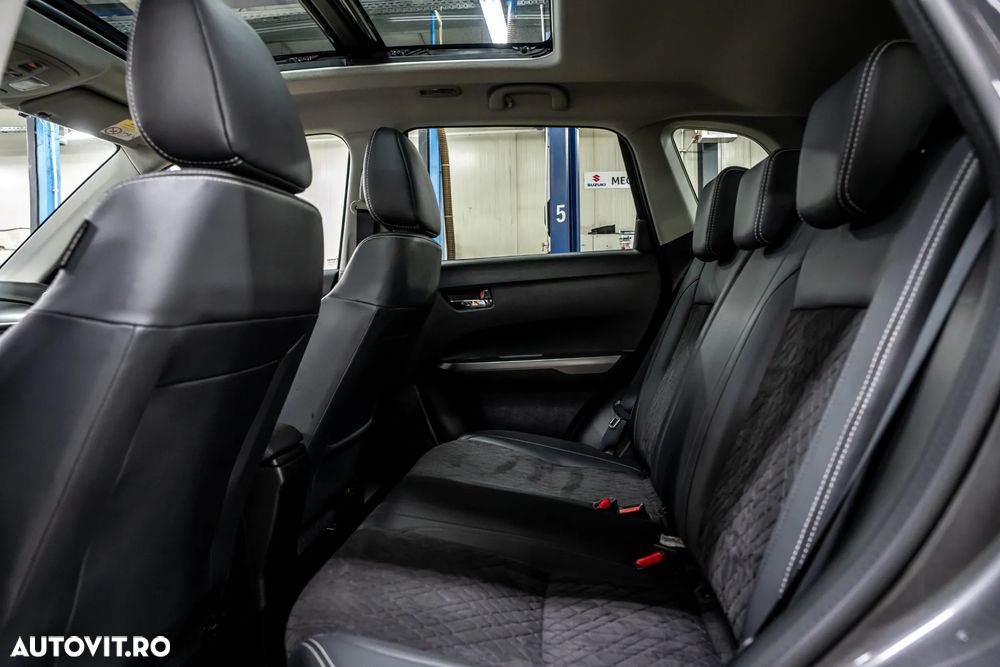 Suzuki Vitara 1.5 AllGrip HEV Luxus - 22