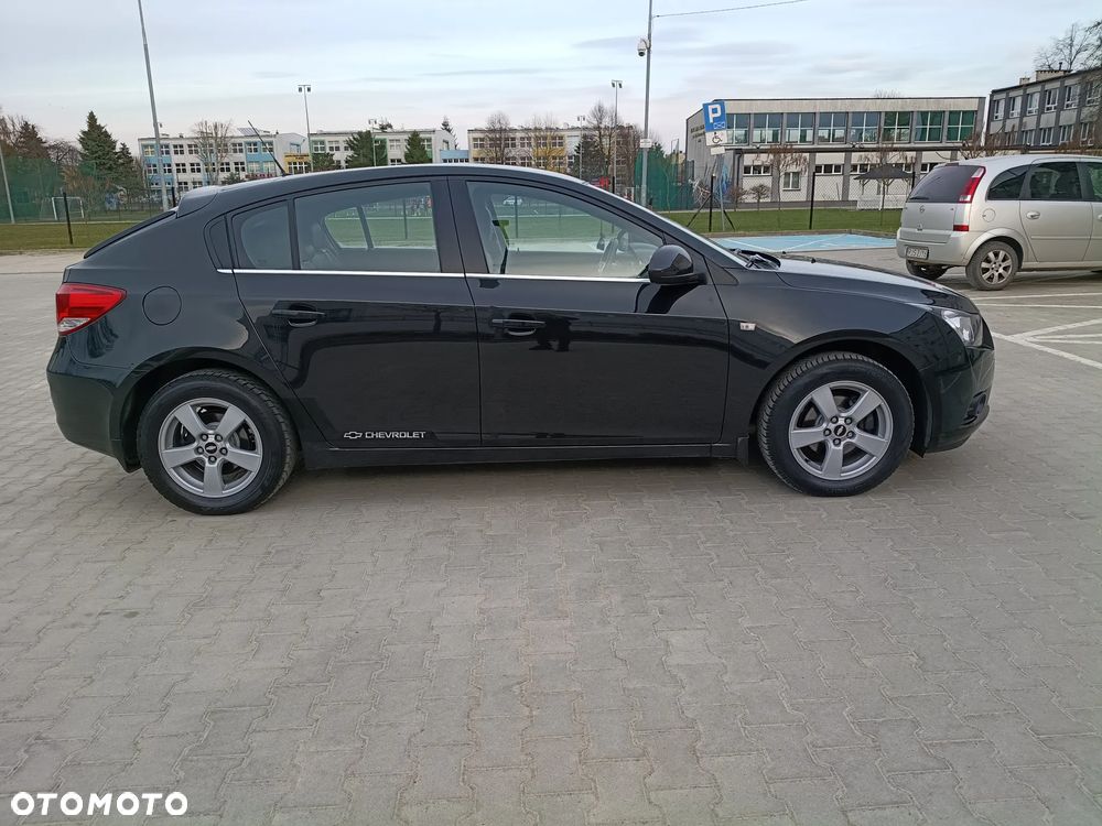 Chevrolet Cruze 1.8 LT - 15