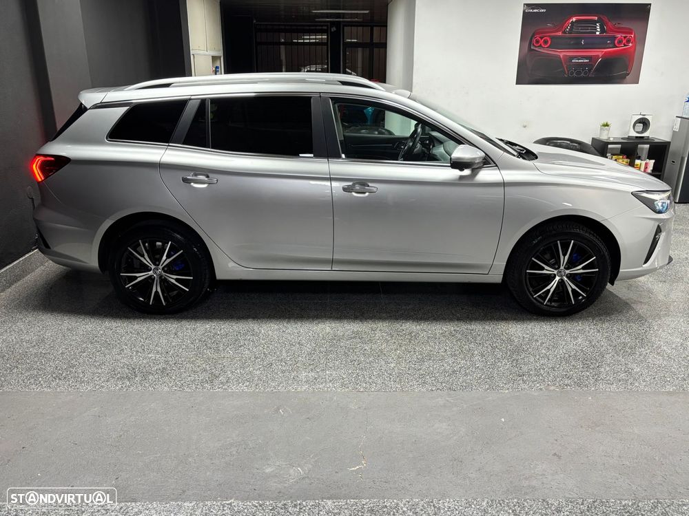 MG MG5 61 kWh Luxury - 4