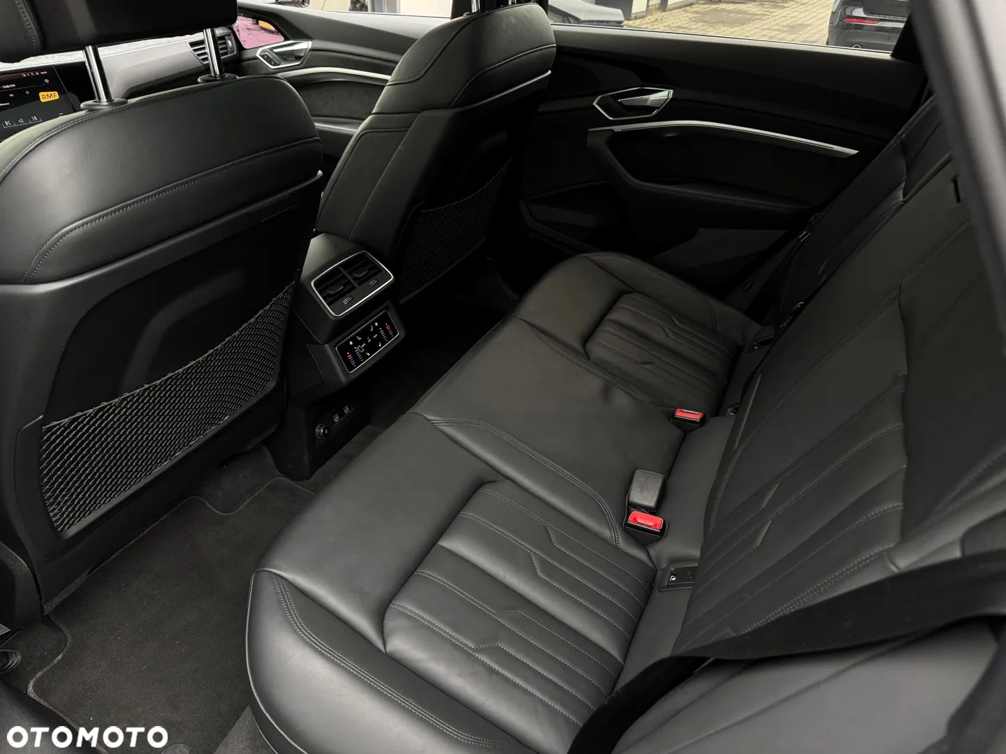 Audi e-tron 55 Quattro - 12