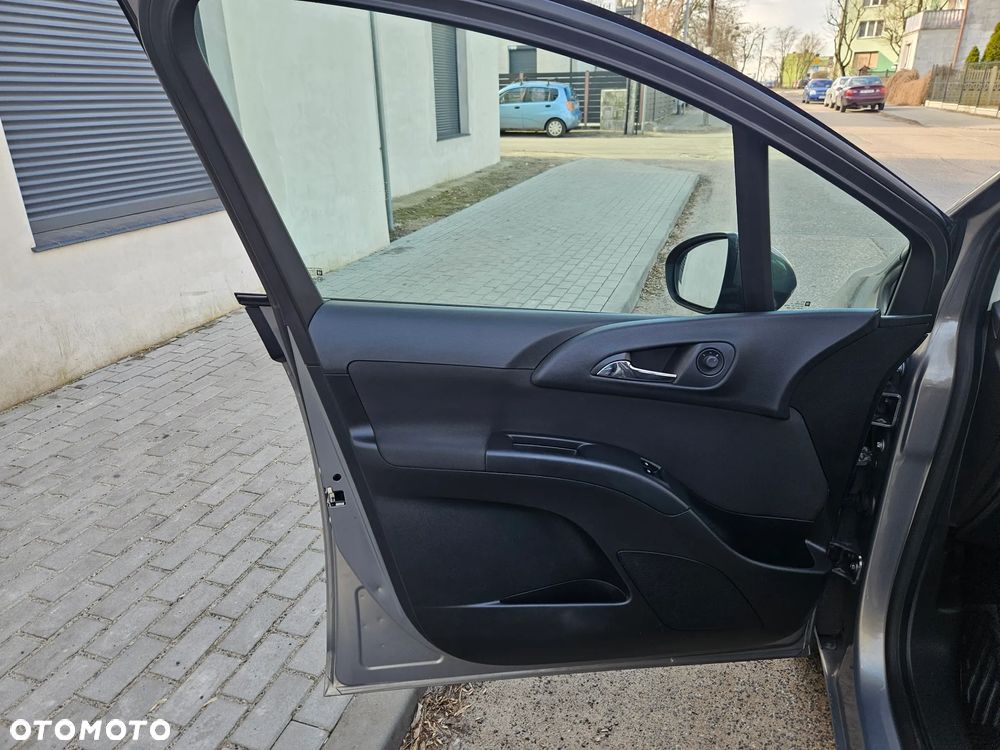 Opel Meriva 1.4 Essentia - 11