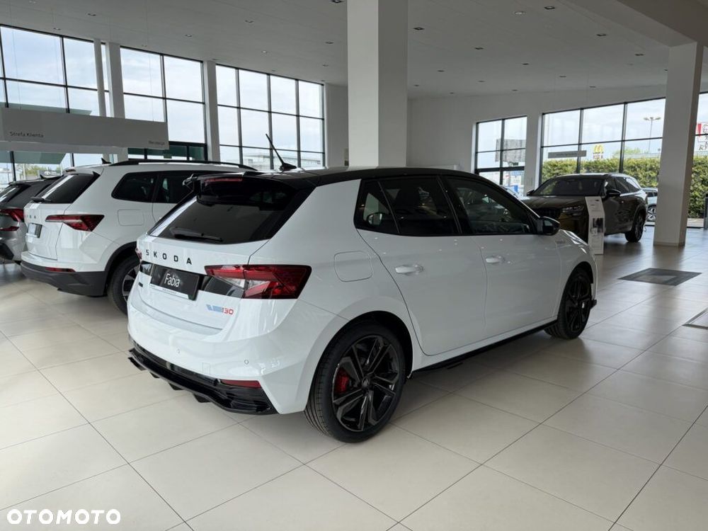 Skoda Fabia - 8