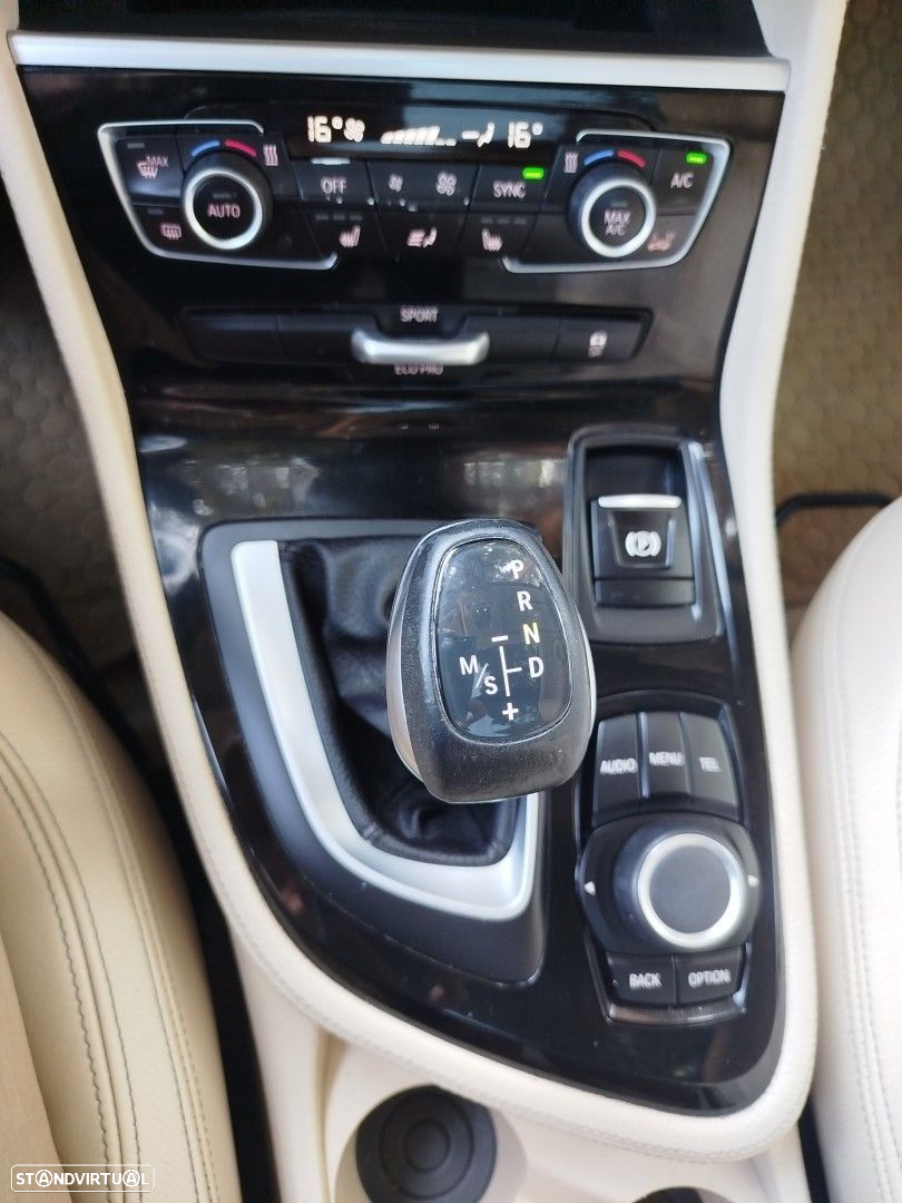BMW 216 Active Tourer d Line Luxury Auto - 6