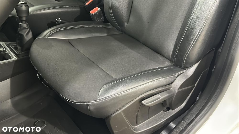 Renault Express Van - 17