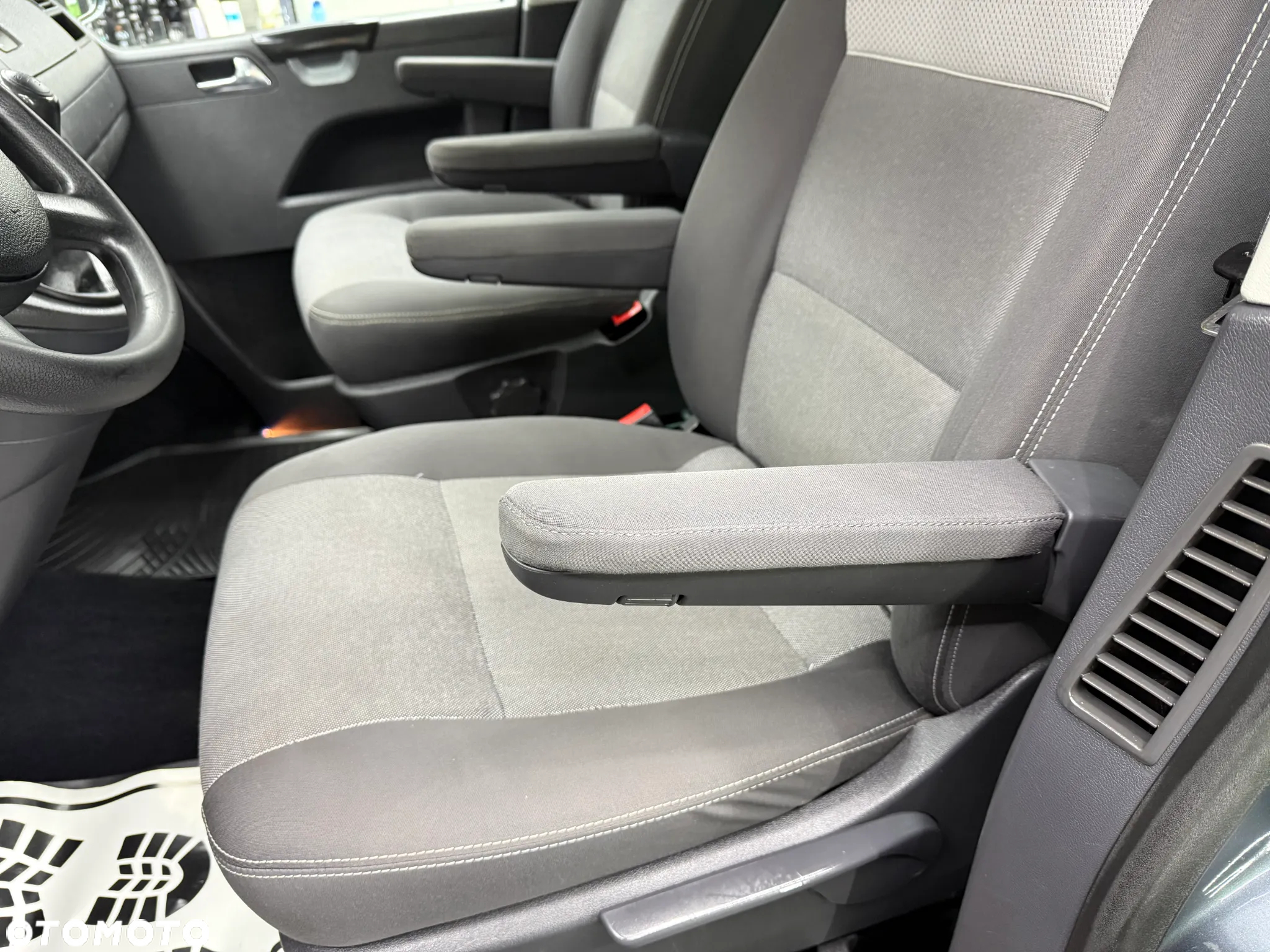 Volkswagen Multivan TDI L1 Startline - 6