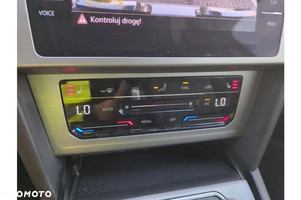 Volkswagen Passat Variant 1.5 TSI EVO Essence DSG - 9
