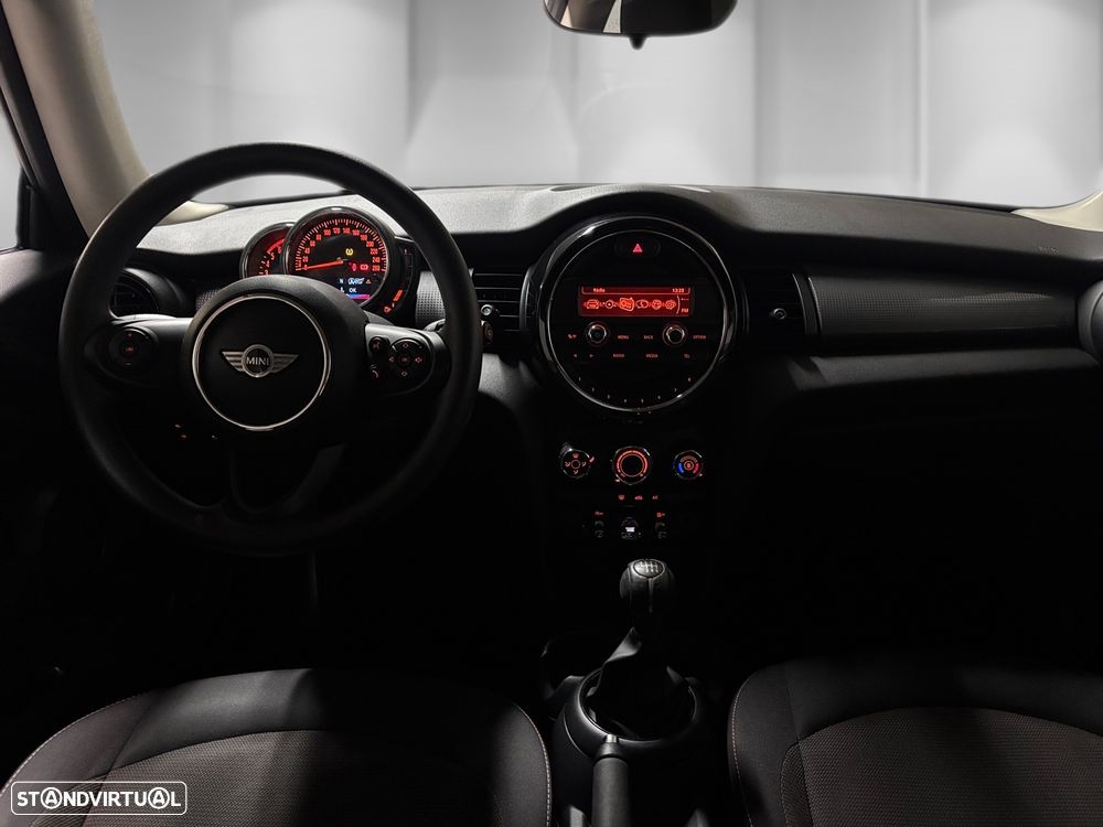 MINI 3 Portas Cooper D - 4