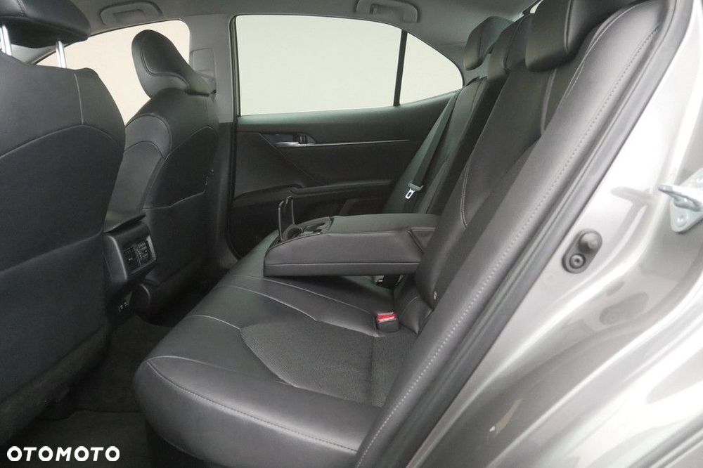 Toyota Camry 2.5 Hybrid Executive CVT - 15