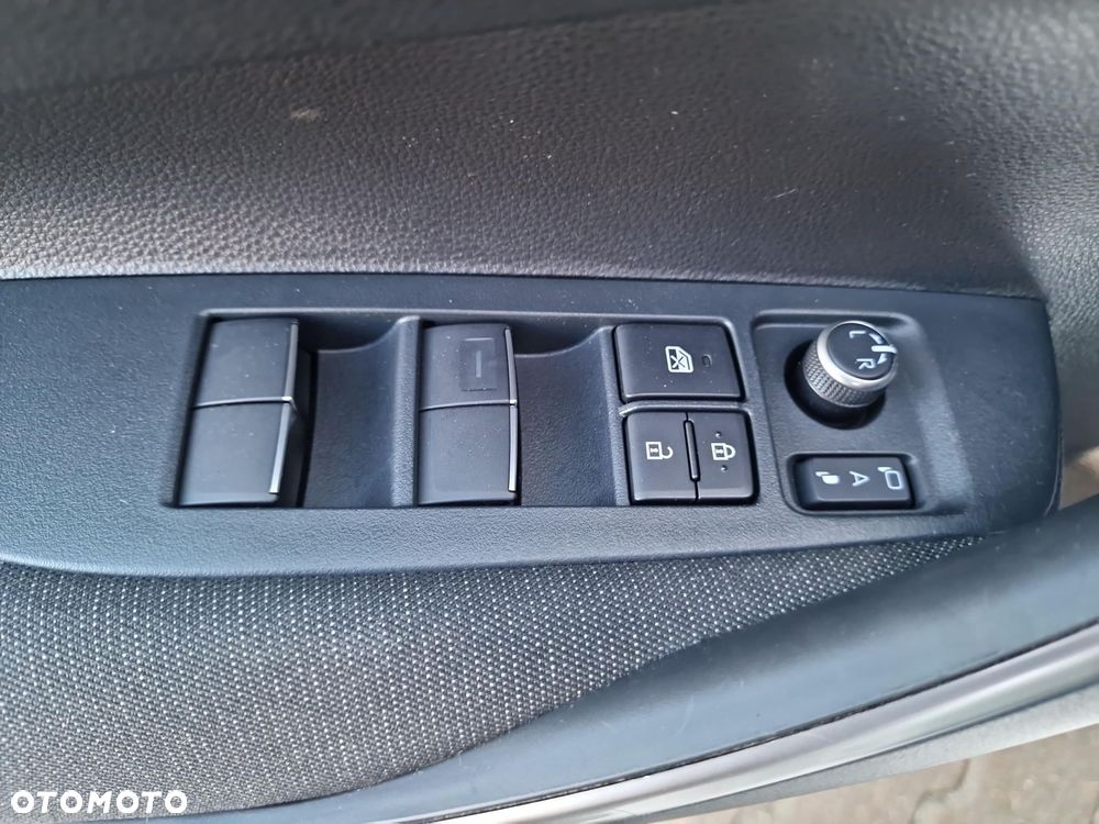 Toyota Corolla 1.8 Hybrid Style - 18