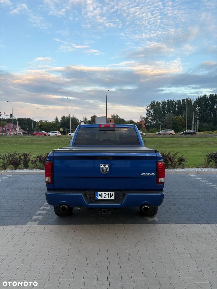 Dodge RAM - 10