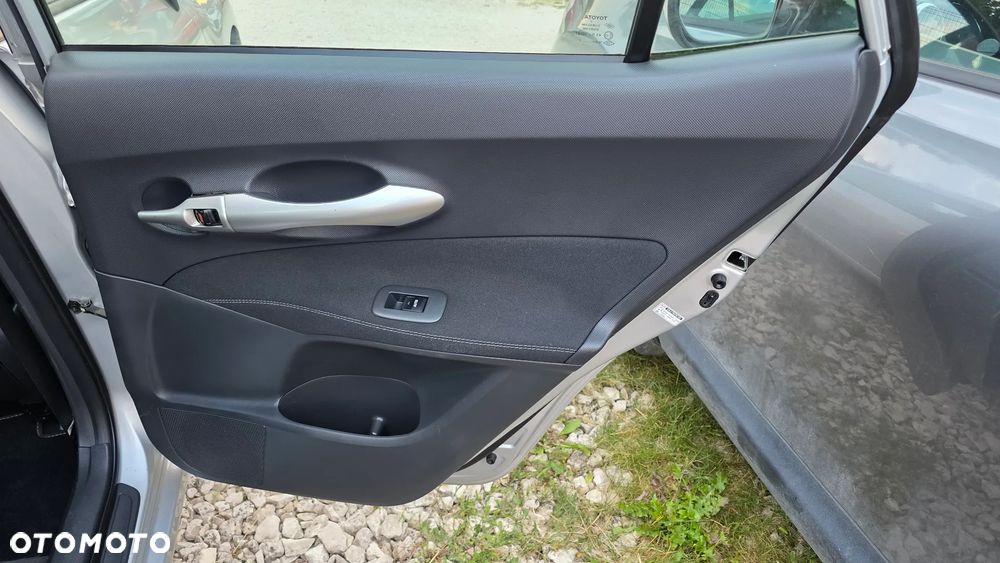 Toyota Auris 1.33 Dual-VVT-i Life Plus - 25