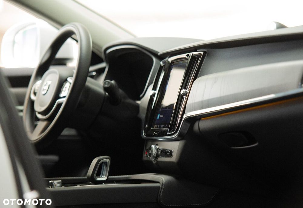 Volvo V90 Cross Country - 15