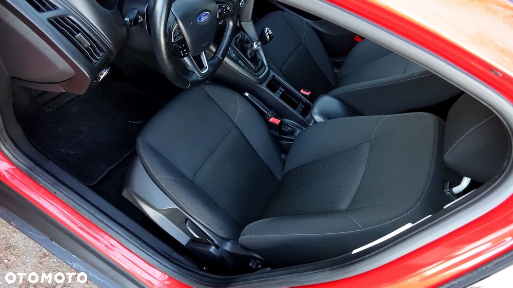 Ford Focus SW - 4