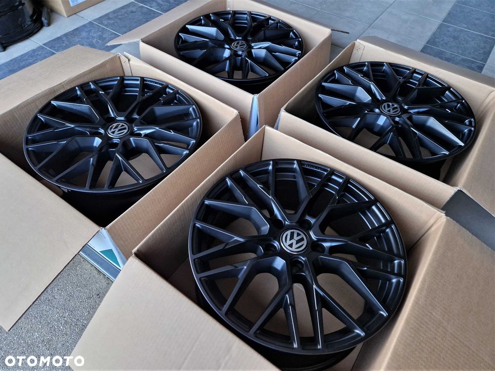 Alufelgi 17 5x120 VW T5 T6 T7 Transporter Caravelle Multivan Nowe Czarne ! 605# - 5