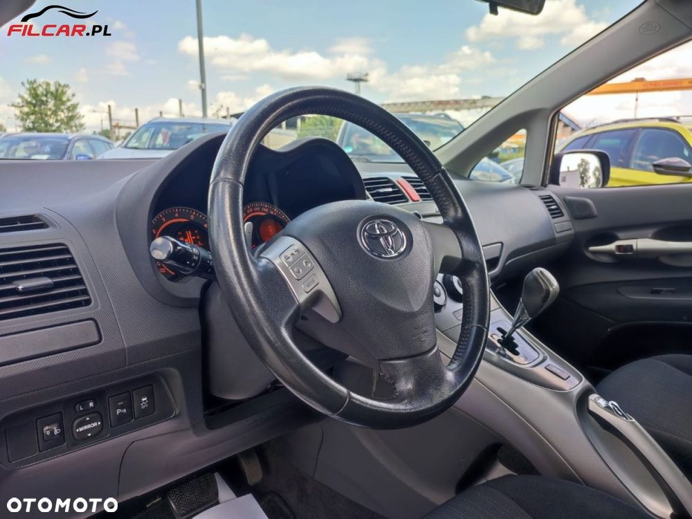 Toyota Auris - 5
