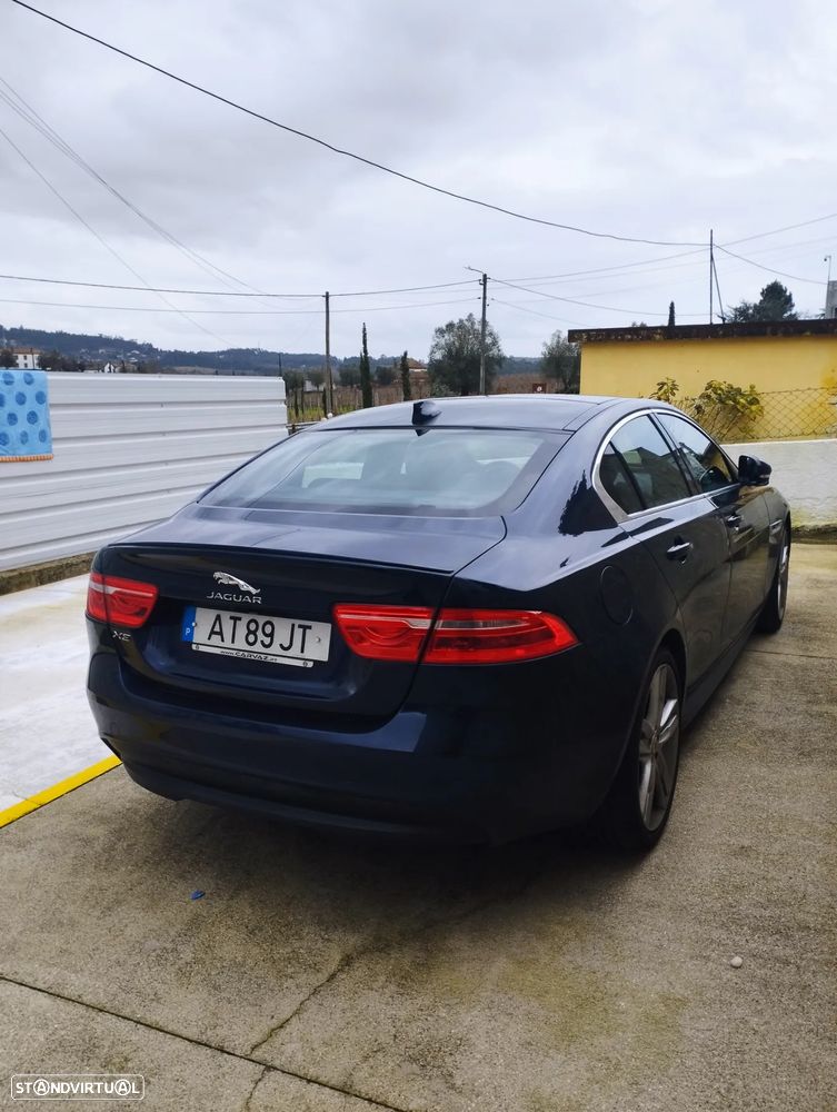 Jaguar XE 2.0 D R-Sport Aut. - 4
