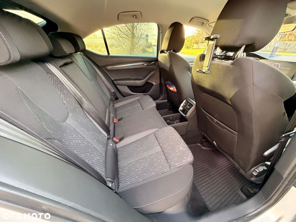 Skoda Octavia 1.5 TSI ACT Style - 6