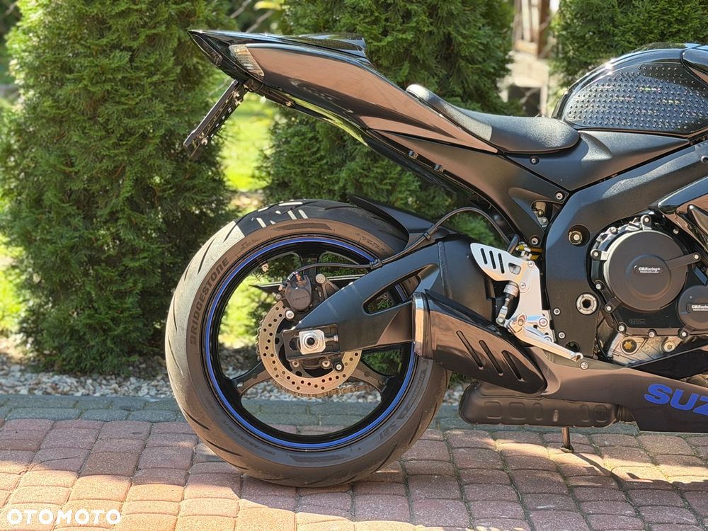 Suzuki GSX-R - 9