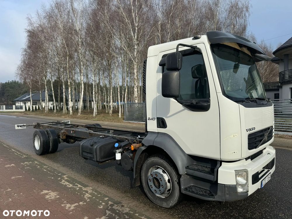 Volvo FL 4X2 - 4
