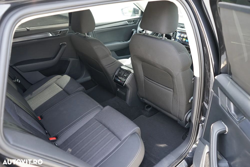 Skoda Superb 2.0 TDI DSG Style - 27