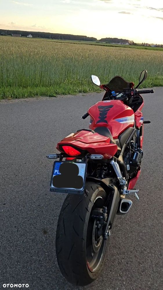 Honda CBR - 2