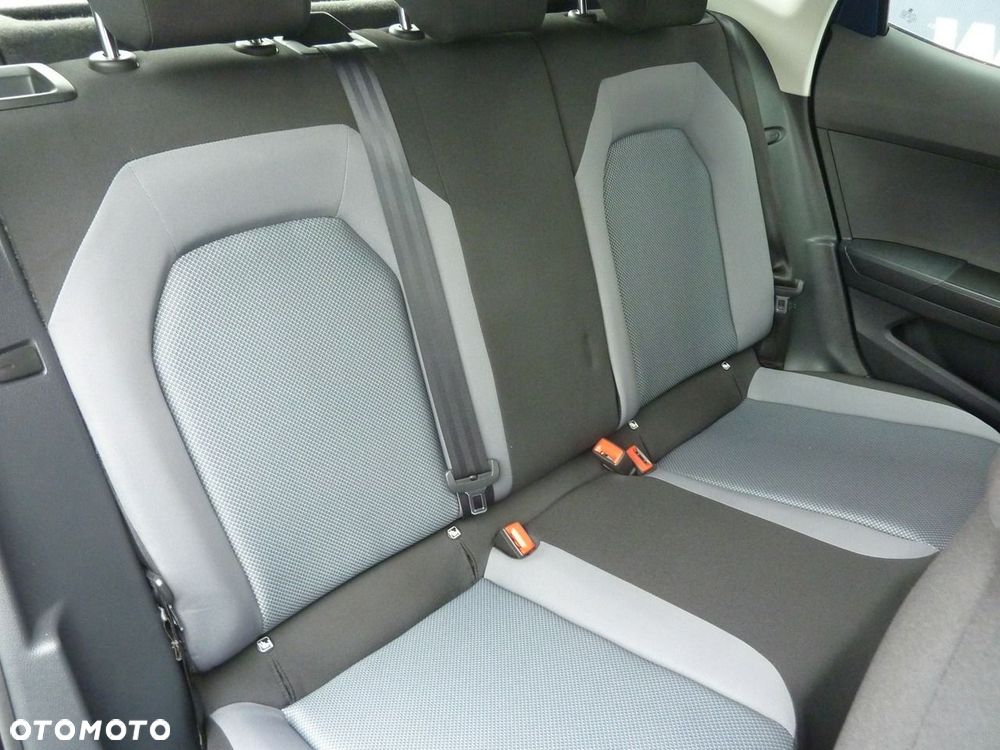 Seat Arona - 12
